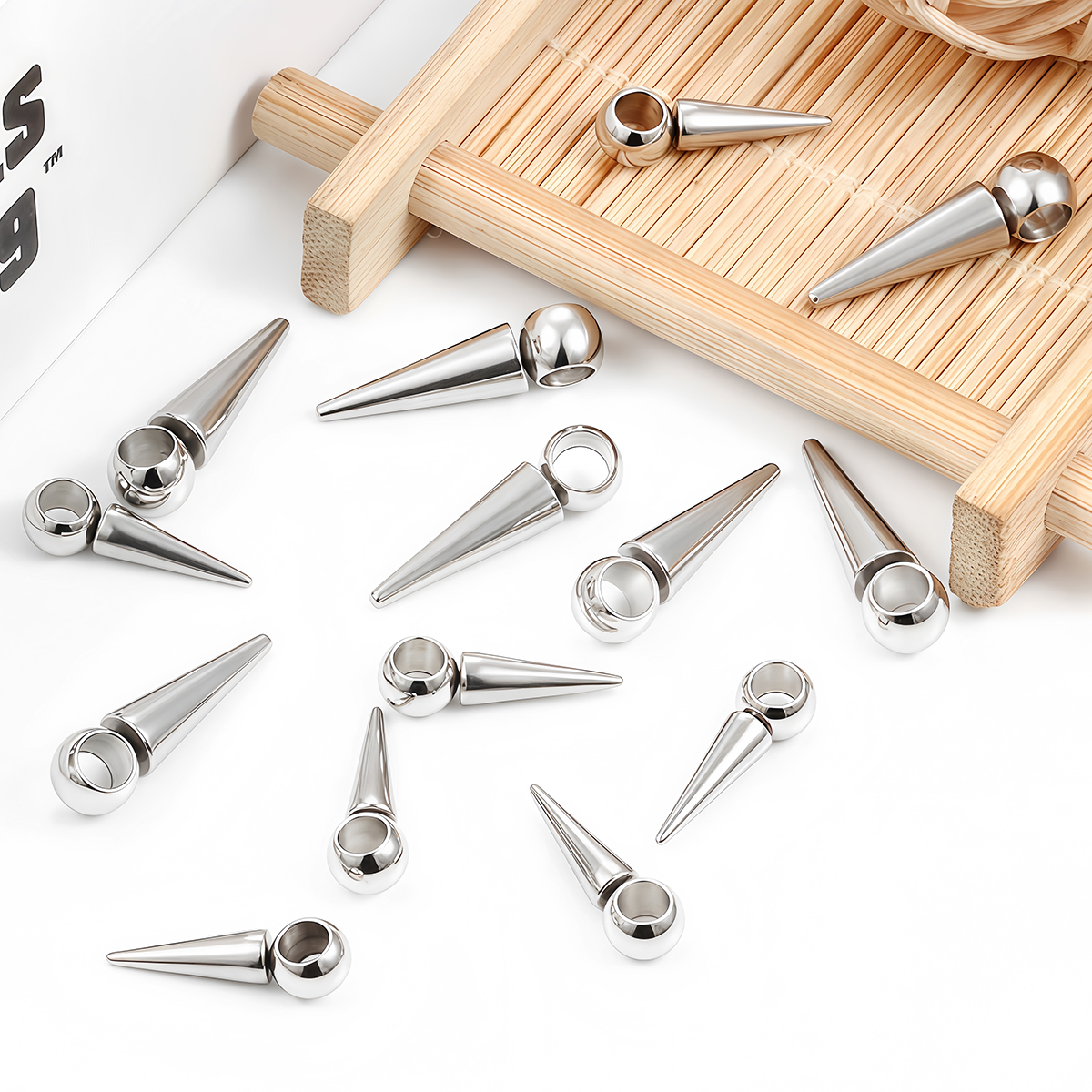 10pcs Retro Cone Charms Pendan – Moon Star Earrings recenzja i cena